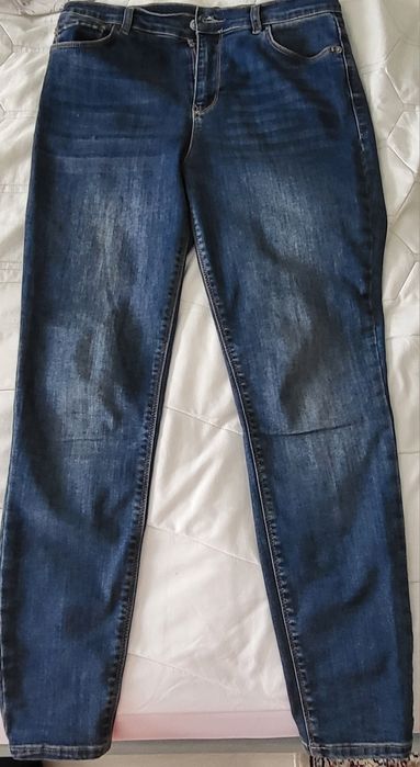 Продам джинсы LCWaikiki