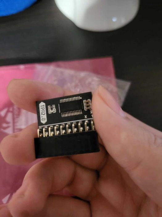 Vand modul securitate TPM 2.0 si 1.2