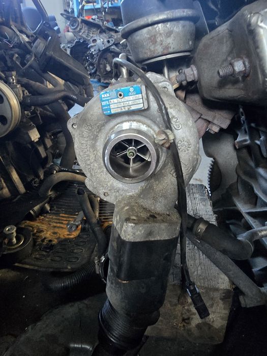 Turbo 2.0 tdi caga audi a4 b8 turbina turbosuflanta