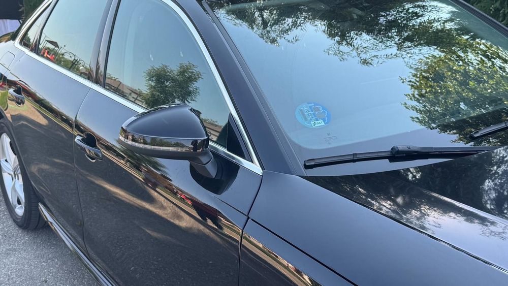 Audi A4 Limuzina