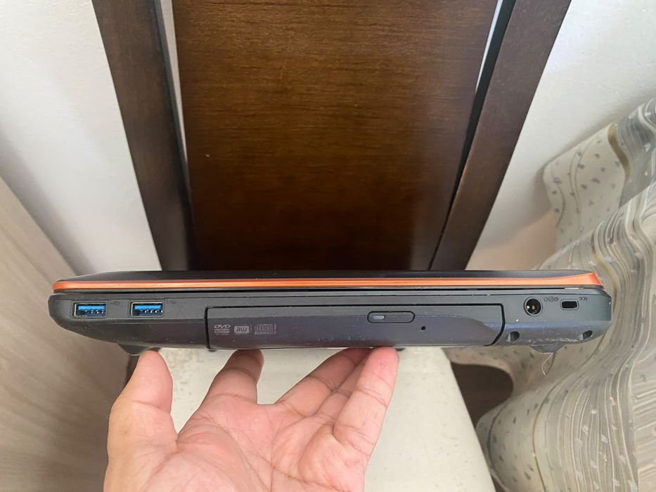 Lenovo Ideapad intel core i7-2670QM/Nvidia GeForce