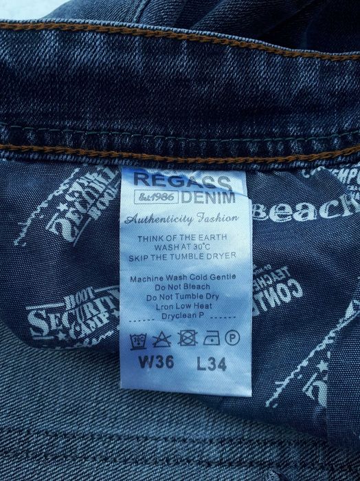 Продам джинсы мужские