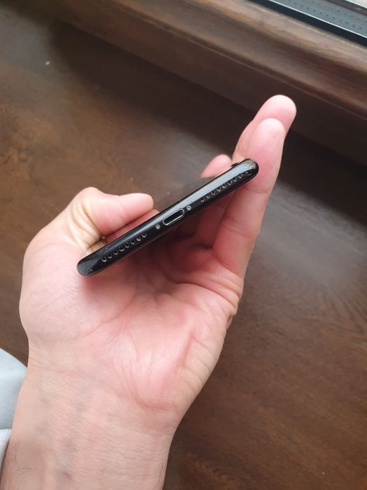 IPhone 7 Plus 128Gb продам