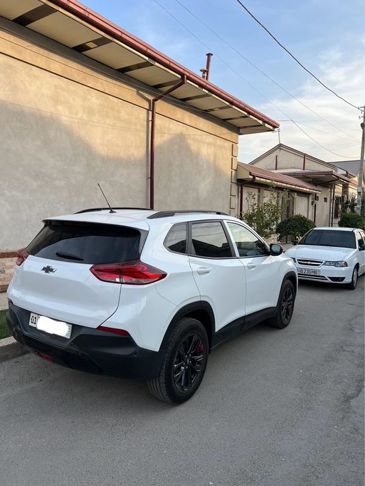 Chevrolet Tracker sotiladi