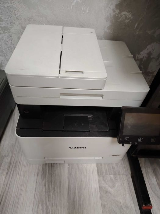 Canon MF-657CDW oq