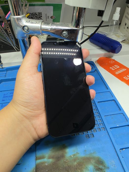 Продам,iPhone 13