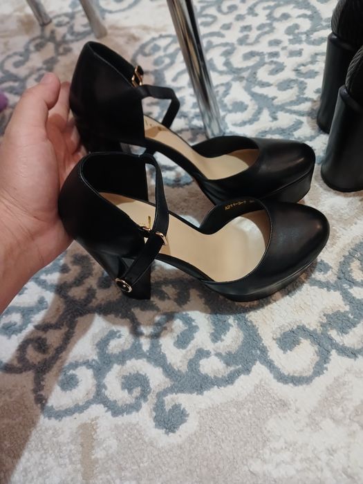 Туфли 35 размер 1500