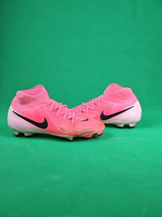 Професионални бутонки Nike Phantom Luna 2 Elite FG