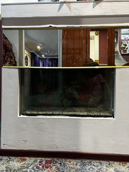 Продам Аквариум в хорошем состояние