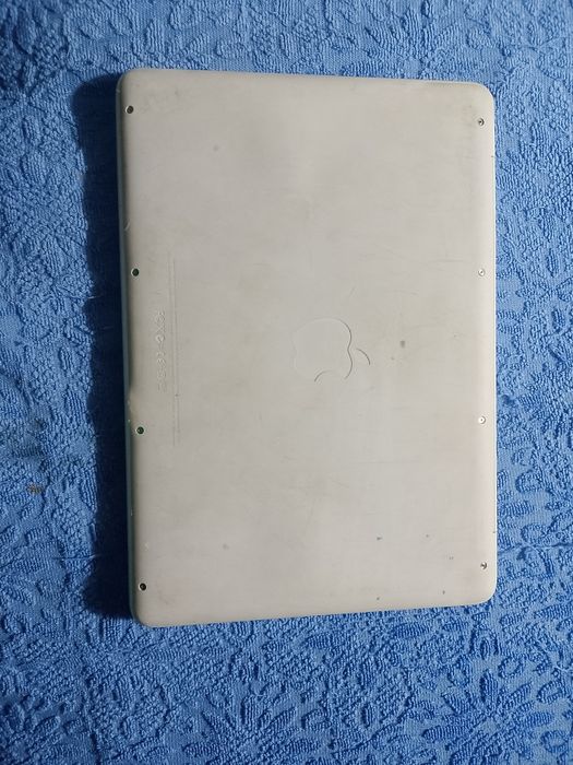 Vând Laptop core i5 - Apple Macbook A1278. 4 GB Windows 10 instalat