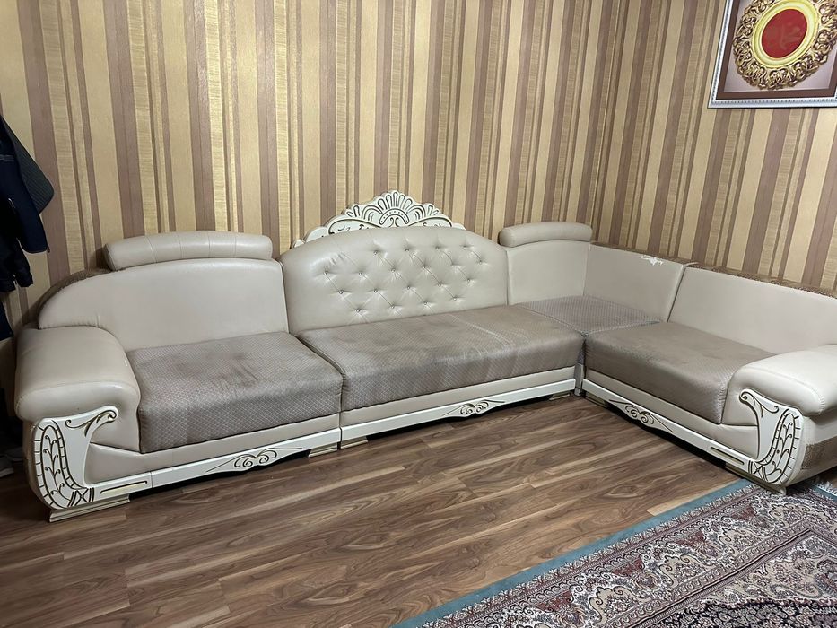 Диван углавои 4-2м