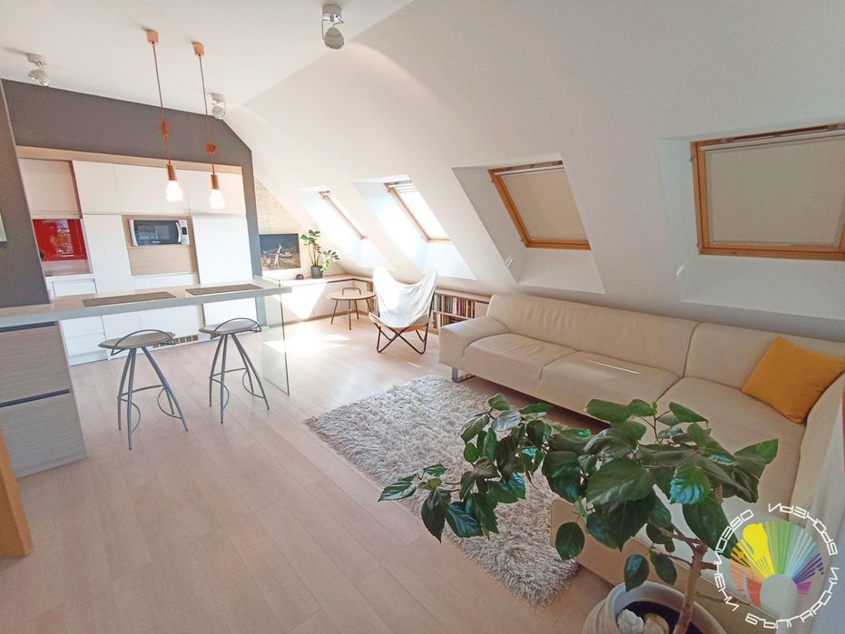 Дава се под наем Двустаен апартамент в Бургас, Център - 76 кв.м за 600 € - Снимка #4