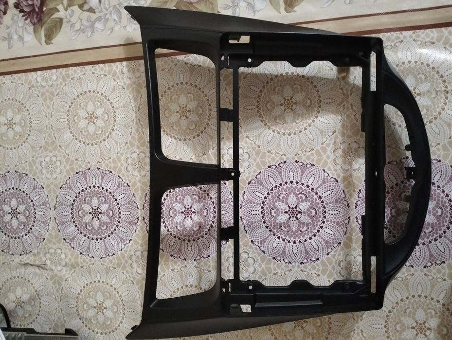 Продам рамку для автомагнитоллы