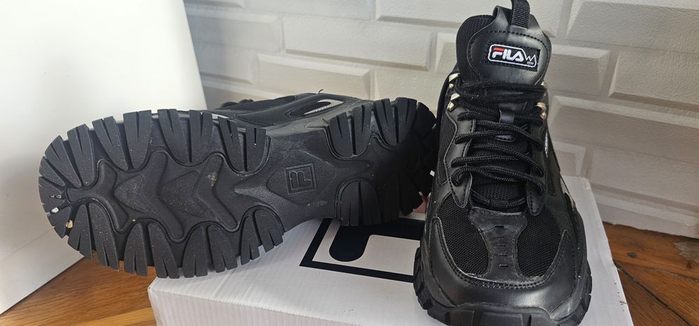 Оригинални маратонки FILA,  номер 40