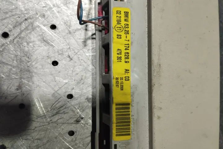 stop suplimentar haion BMW Seria 3 2006 320d MT (163 hp)