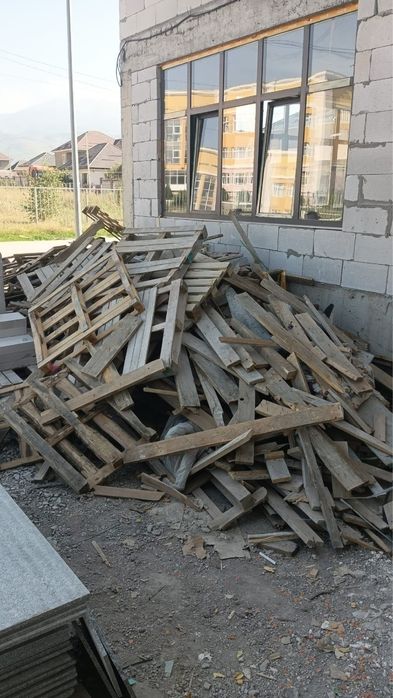 Дрова              .