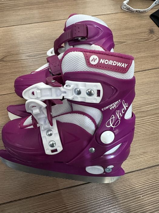 Коньки на девочку