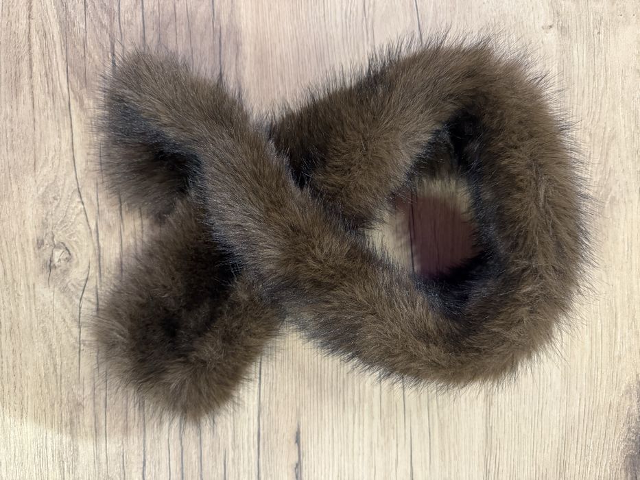 Пухкав дамски шал