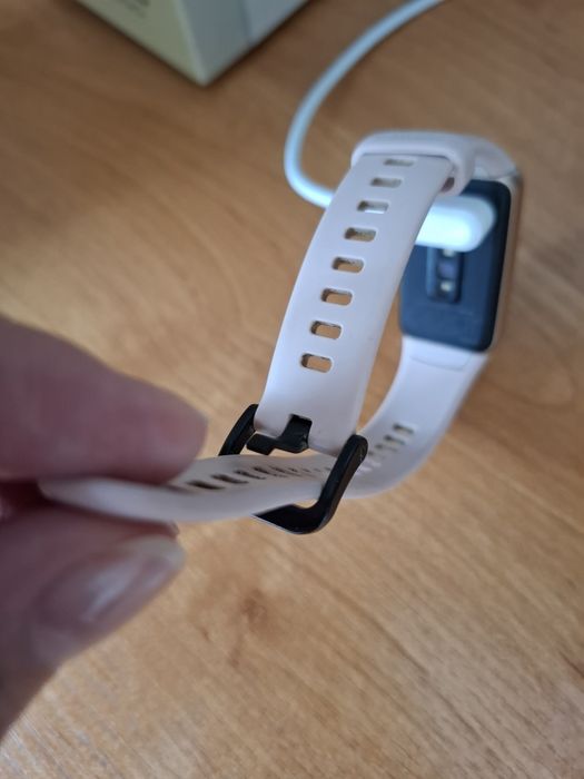 Фитнес браслет Huawei