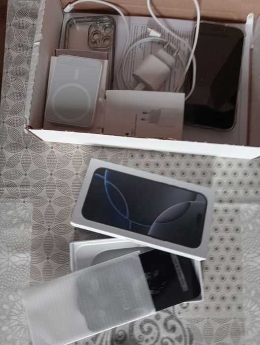 продам телефон новый