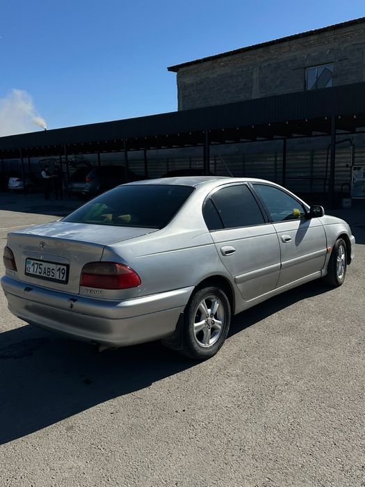 Toyota Avensis 2002 г. — продаётся
