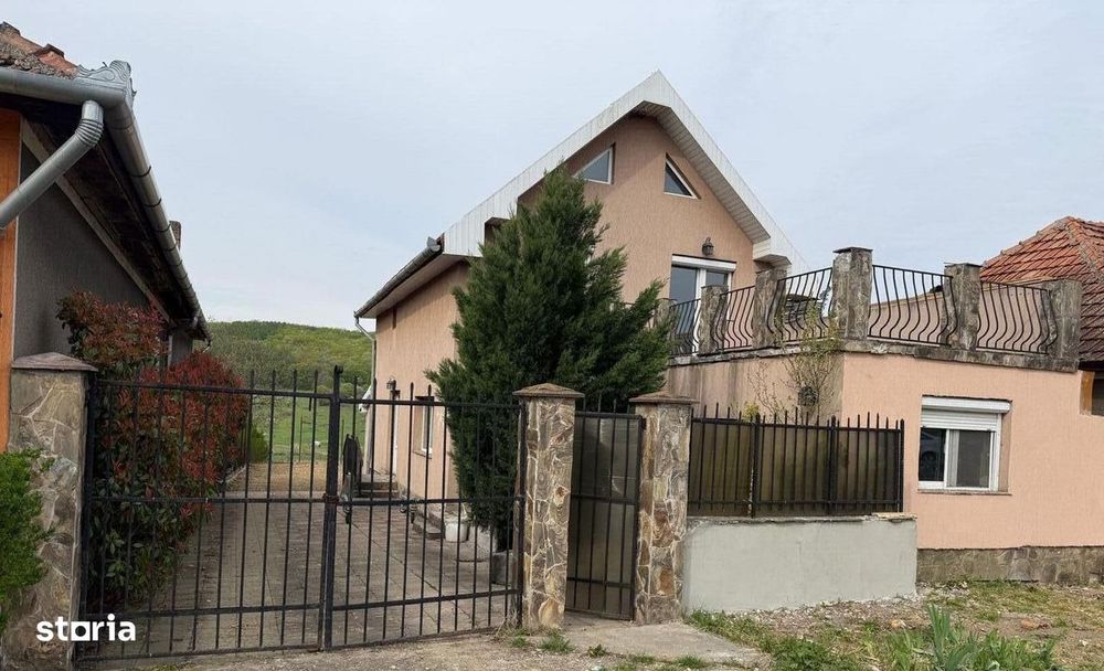 Casa De Vanzare