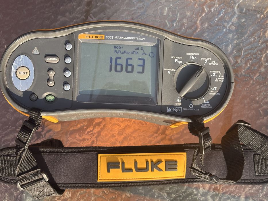 Fluke 1663 tester