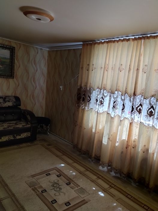Продам 2ух комнатную 2 этаж