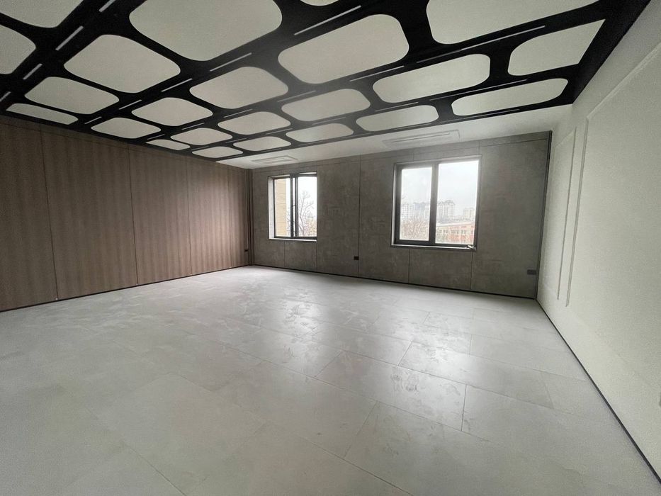 Офисные помещения 600 м2 Яккасарайский р-н (ТЛ).