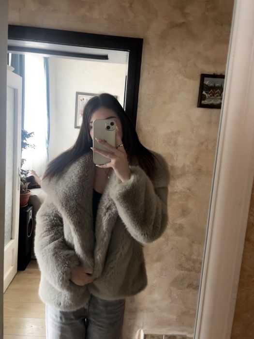 Zara faux fur coat/палто от Зара