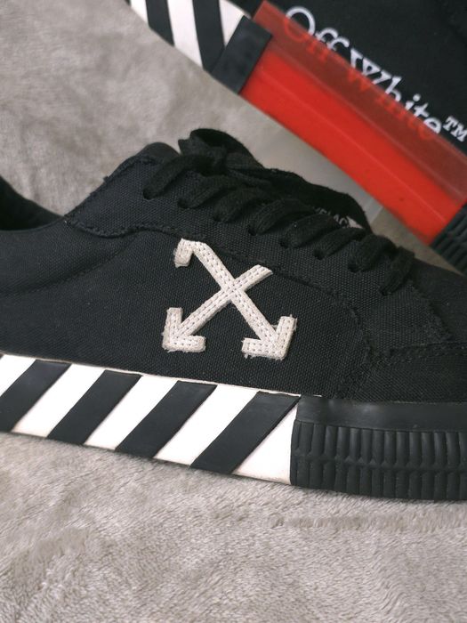 Оригинални Off-White Low Vulcanized Nero Canvas Обувки