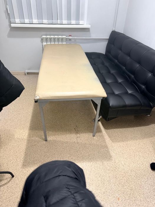 Продаю кушетку хорошего состояния