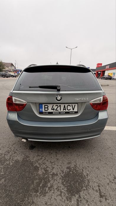 BMW Seria 3 0 — imagine 4