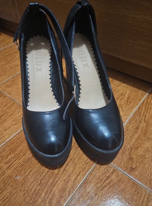 Pantofi dama marime 38