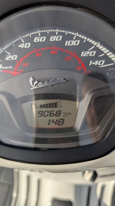 Vespa GTS 300 Racing Sixties