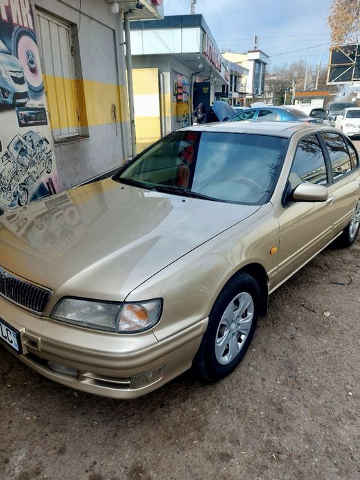 Nissan maxima 1998 yil suegi butun polni asvijit qilingan
