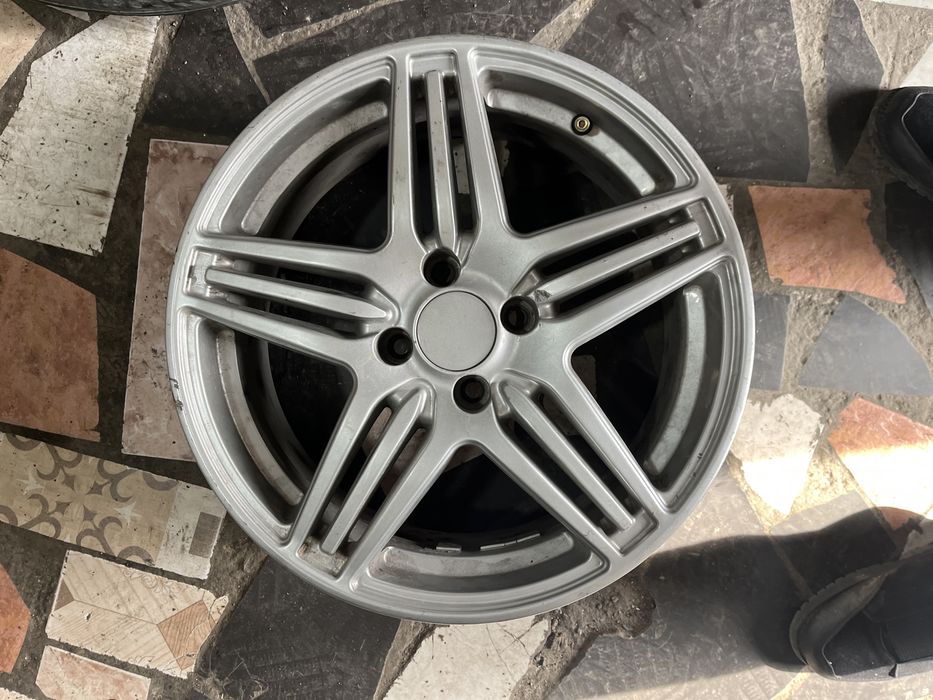 Титанка с шинамииии