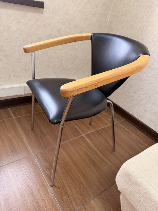 Продам офисную мебель