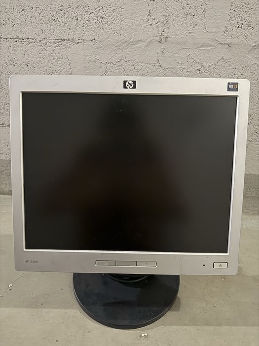 Монитор 15" HP L1506