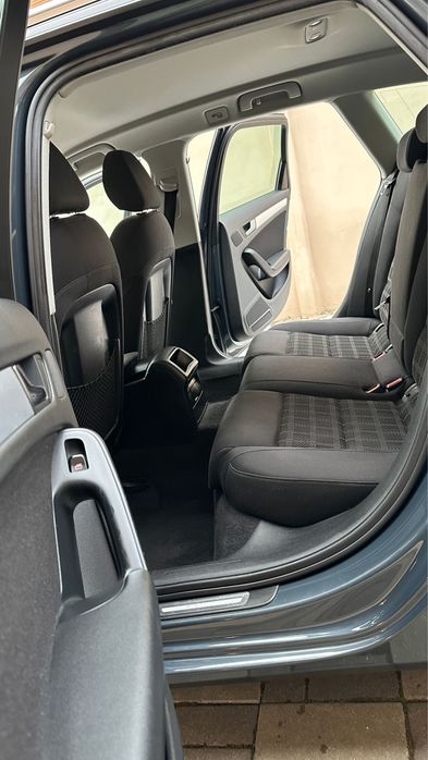 Vand Audi A4 2.0Tdi 2011 Automat sau schimb cu E60 dupa 2008