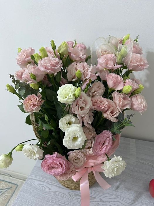 Лизиантус цветы свежие