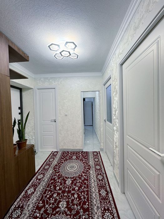 Arenda kvartira Mirobod Tumani Muljal Furqat Bogʻi oldida 3xona 3etaj