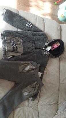 Теплый новый костюм