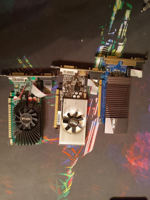 Продам видеокарты