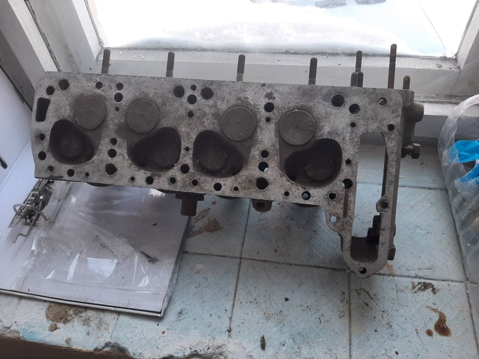 Продам головку от мерседеса