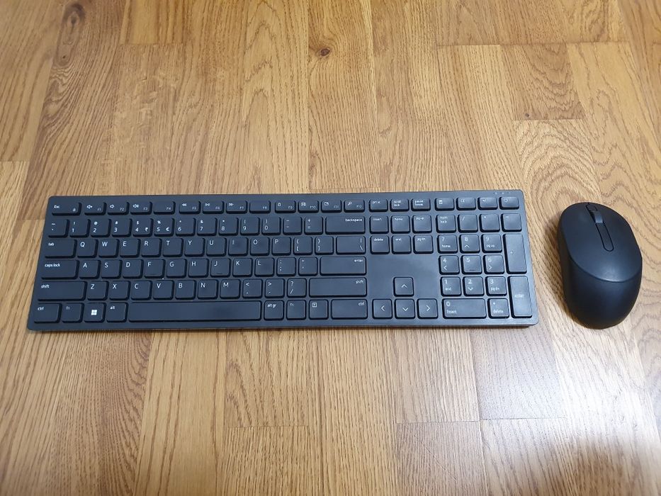 Tastatura si mouse wireless Dell