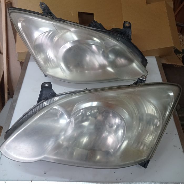 Фарове за Toyota Corolla E12 hatchback 2004