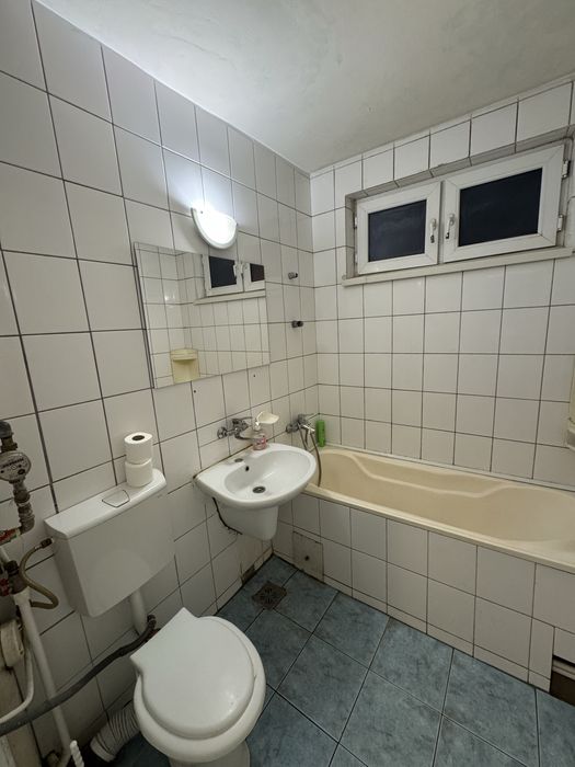 Apartament 4 camere in regim hotelier