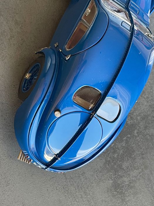 Machetă CMC 1/18 Bugatti