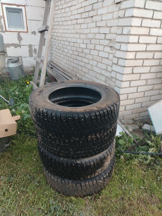 Продам шины зимние 195/65/R15